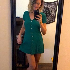 GORGEOUS green summer dress